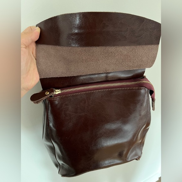 Artisan Handmade Oil Waxed Leather Backpack - Picture 2 of 6